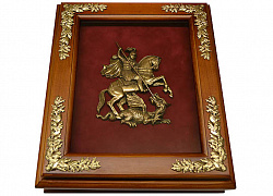 Деревянная ключница с гербом Москвы настенная