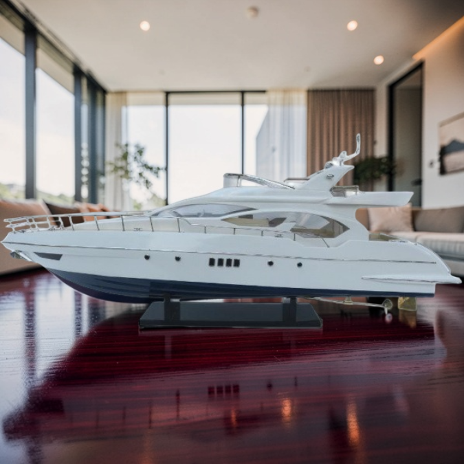 Моторная яхта Azimut 70 Моторная яхта Azimut 70
