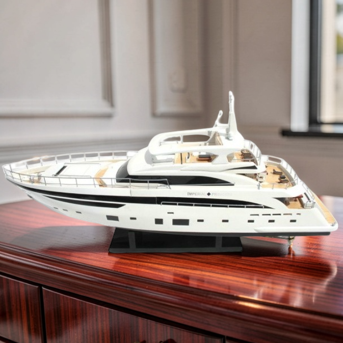Модель моторной яхты Imperial Princess 68 Модель моторной яхты Imperial Princess 68