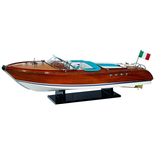 Модель катера Riva Aquarama 68 см Модель катера Riva Aquarama 68 см