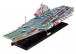 Авианосец "Адмирал Кузнецов" 103х30х32см
